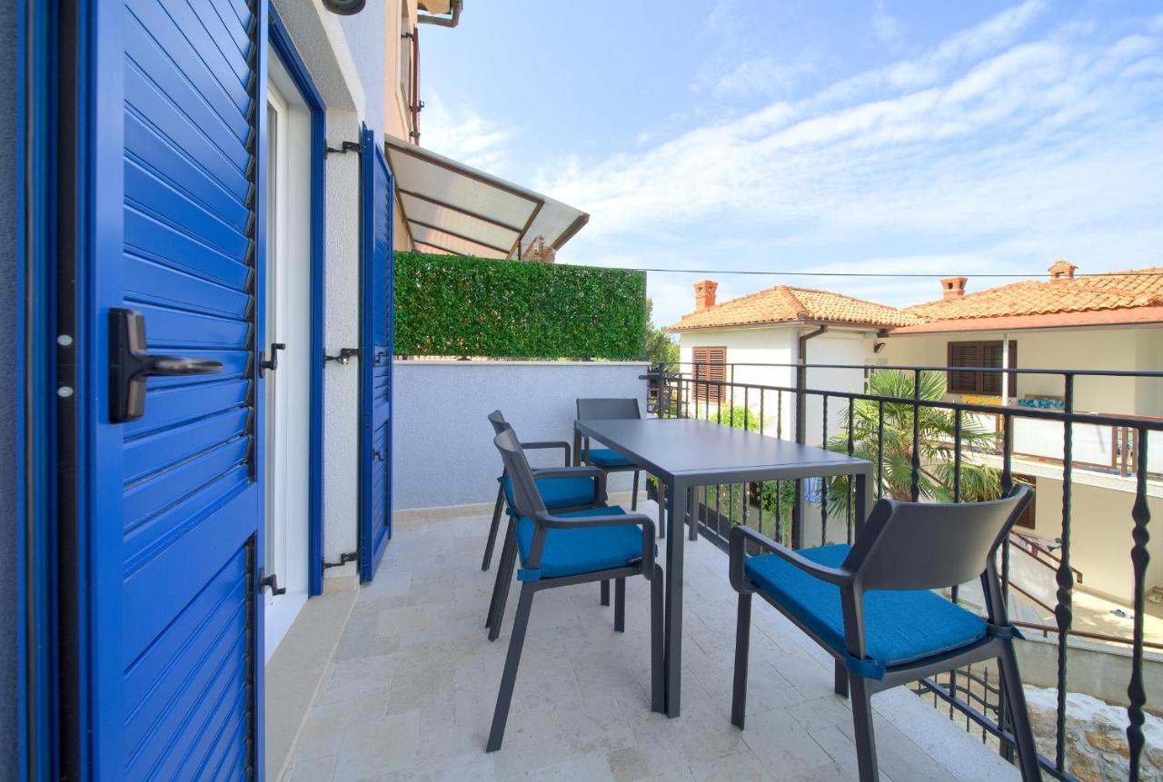 Apartman Placa Njivice Exteriör bild